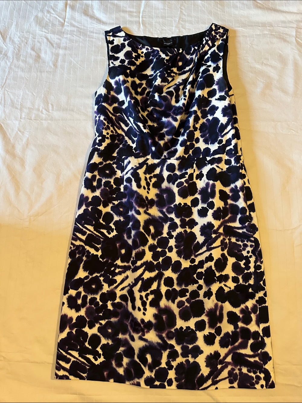 Ann Taylor Navy and White Abstract Print Sheath Dress